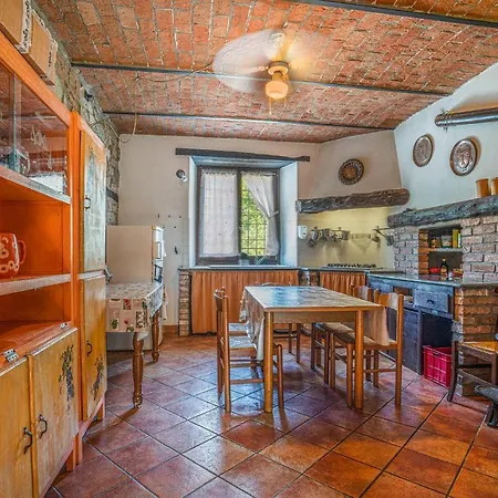 Lovely In With Kitchen Dom wakacyjny *