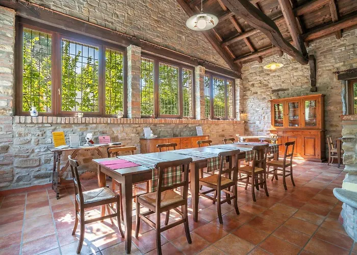 Casa vacanze Lovely In With Kitchen *